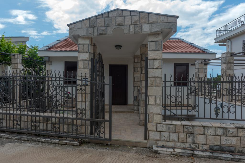 Villa Julia Petrovac Ngoại thất bức ảnh